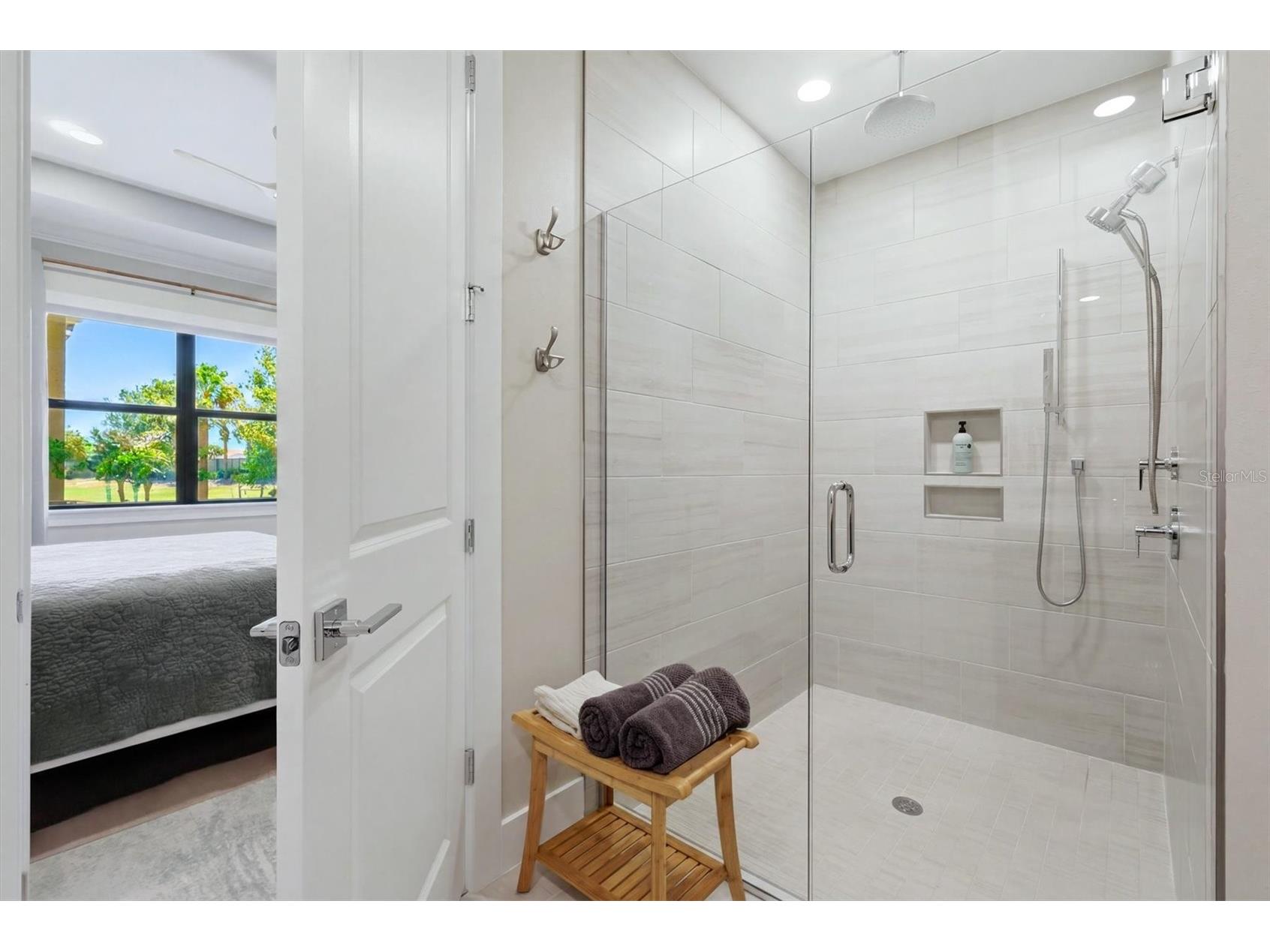 18839 Dayspring Place Venice FL 34293 A4697668 image35