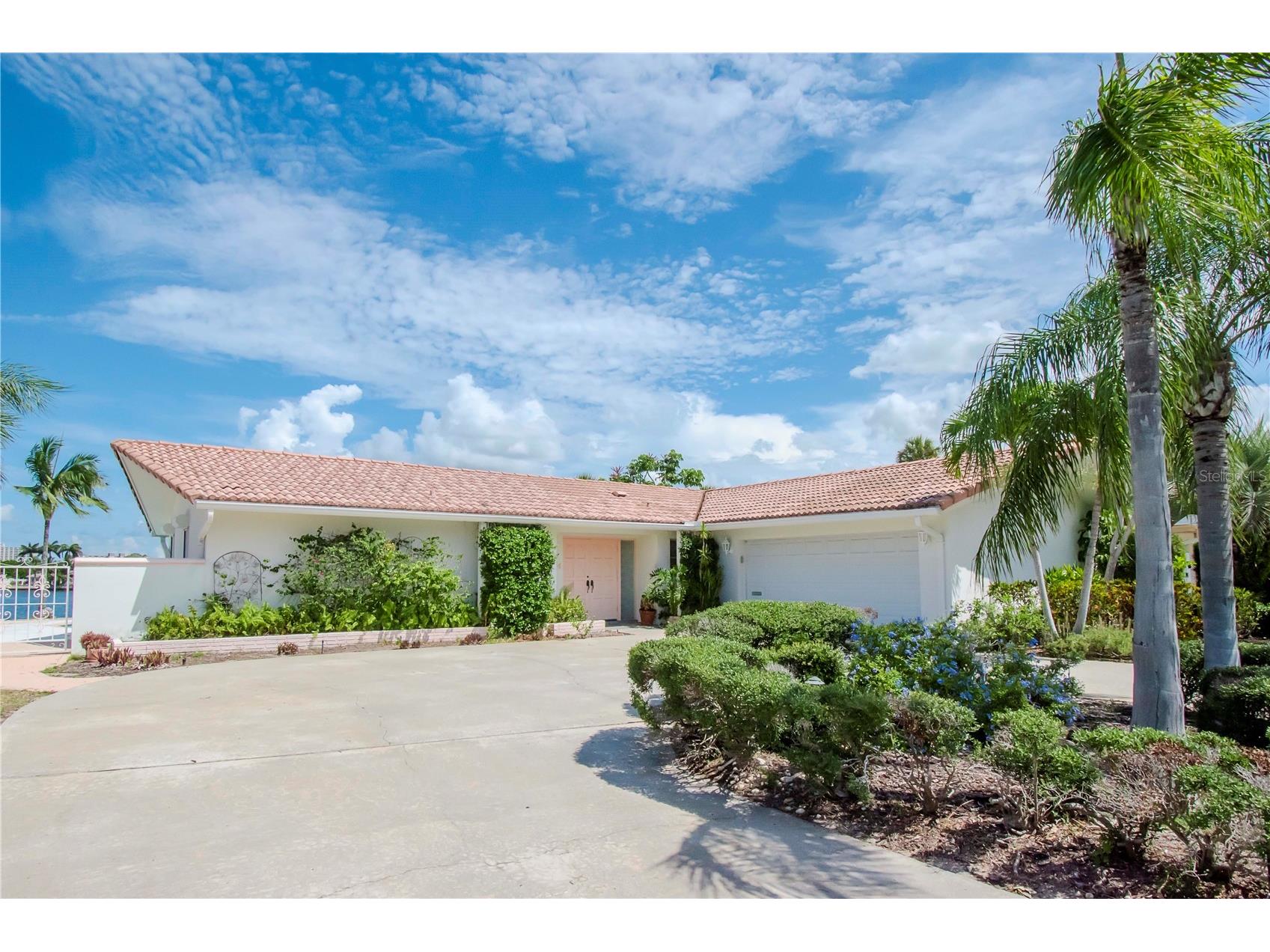 1884 Dolphin Boulevard S Saint Petersburg FL 33707 U8250458 image4