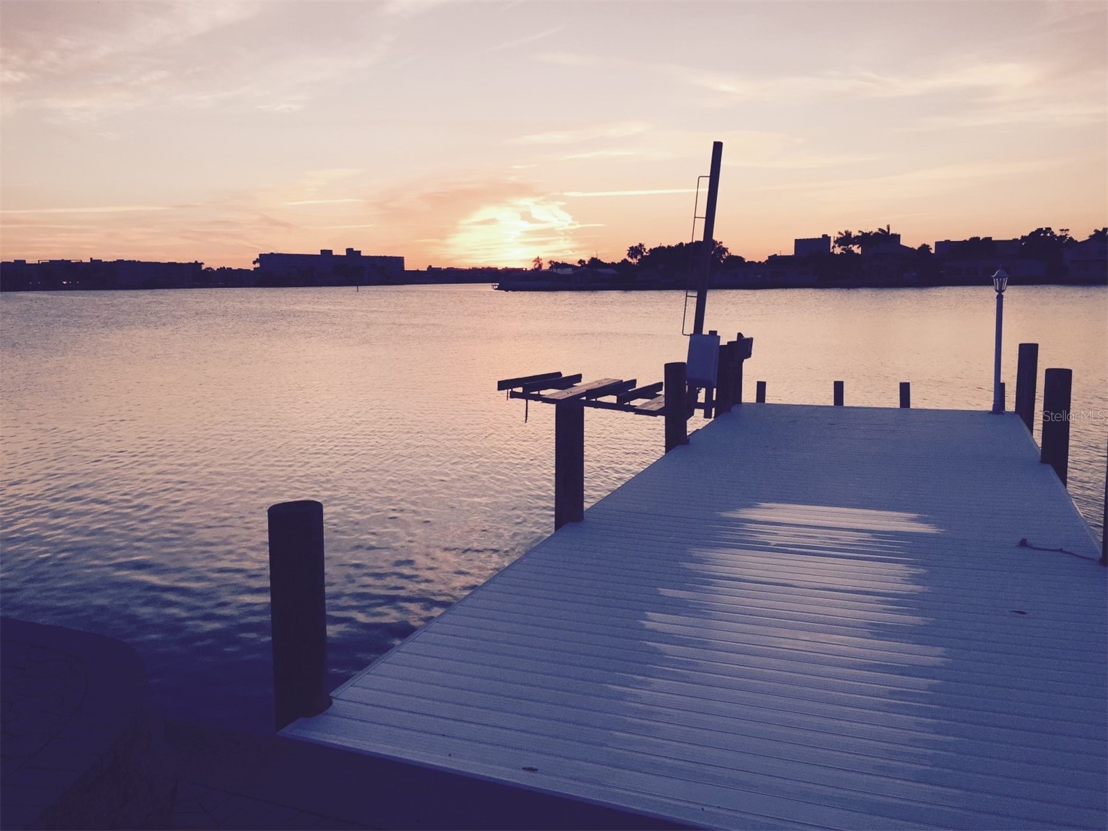 1884 Dolphin Boulevard S Saint Petersburg FL 33707 U8250458 image40