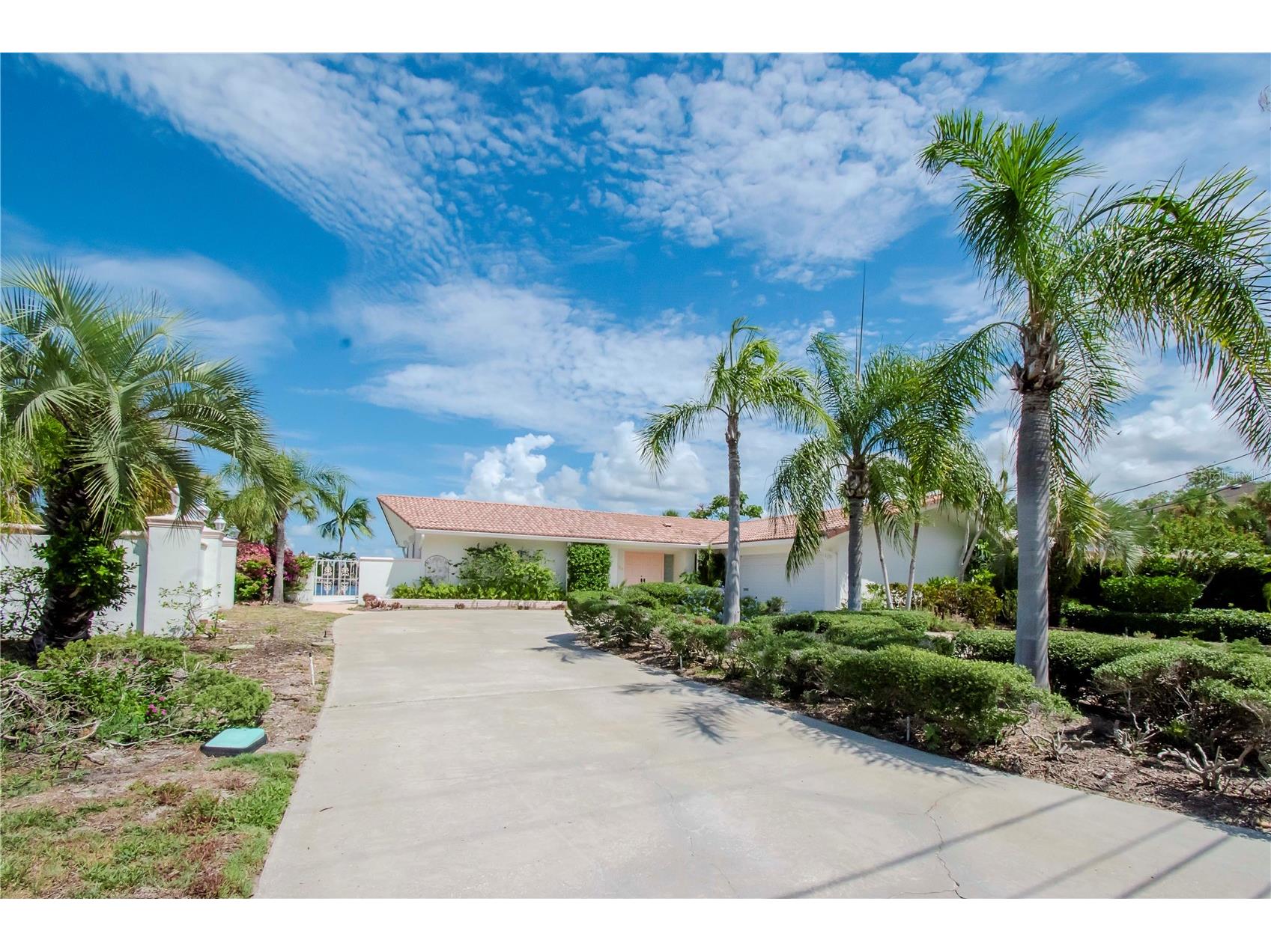 1884 Dolphin Boulevard S Saint Petersburg FL 33707 U8250458 image5