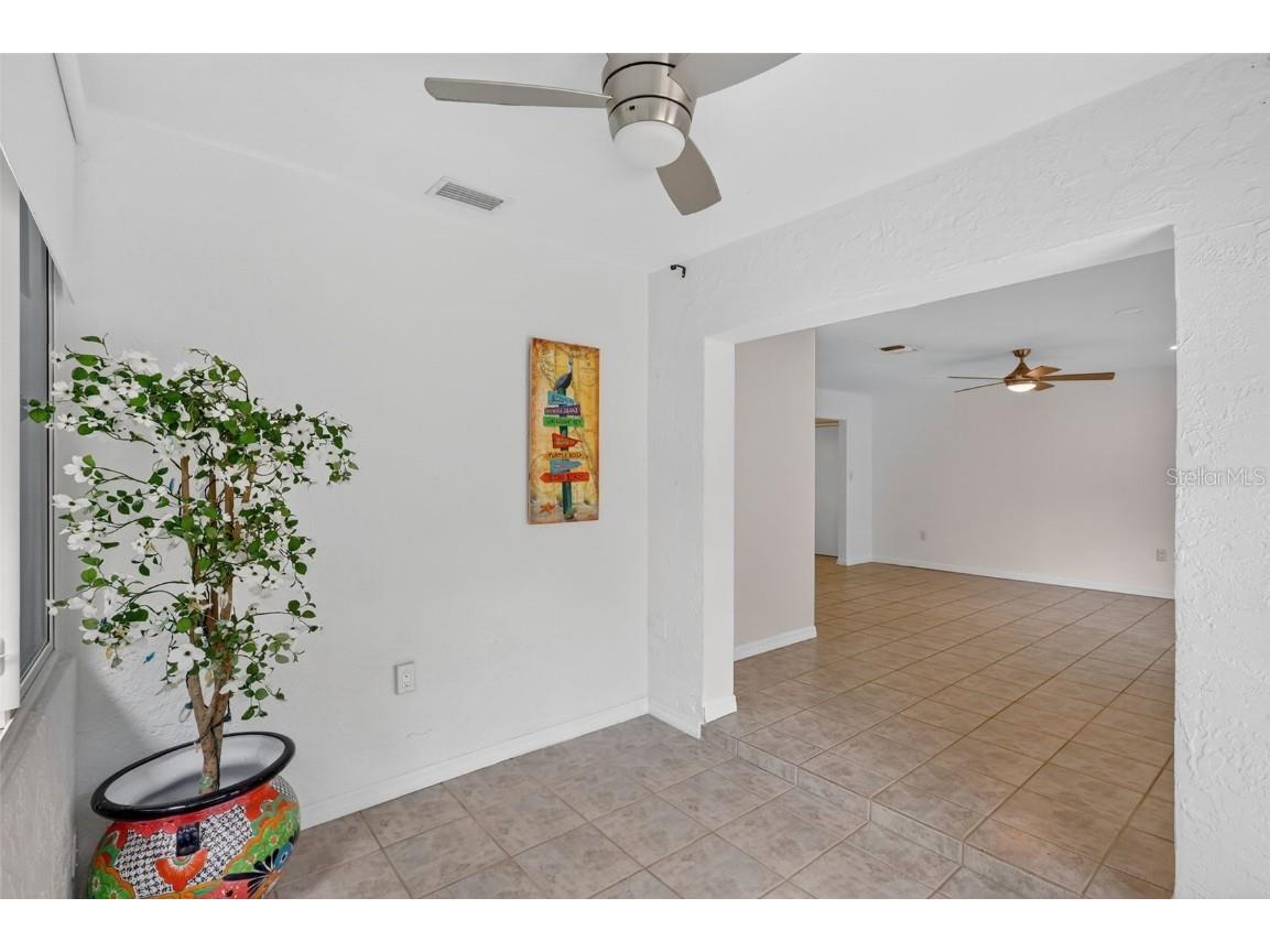 1884 Southpointe Drive Sarasota FL 34231 A4667255 image66