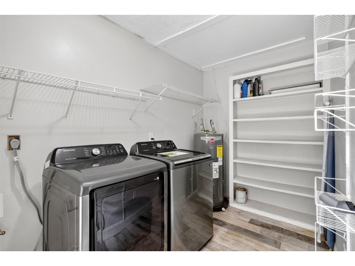 1884 Southpointe Drive Sarasota FL 34231 A4667273 image28