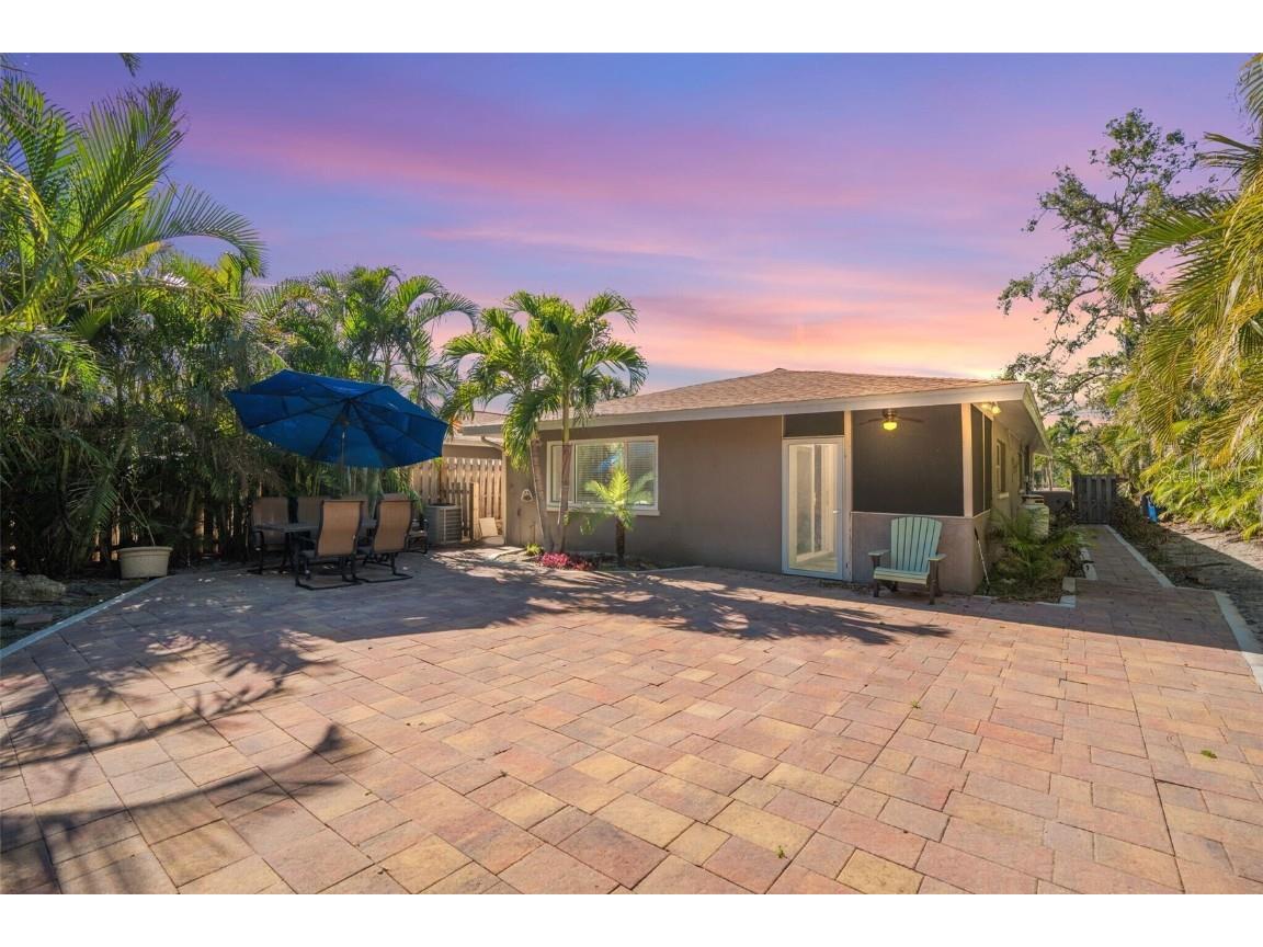 1884 Southpointe Drive Sarasota FL 34231 A4667273 image4