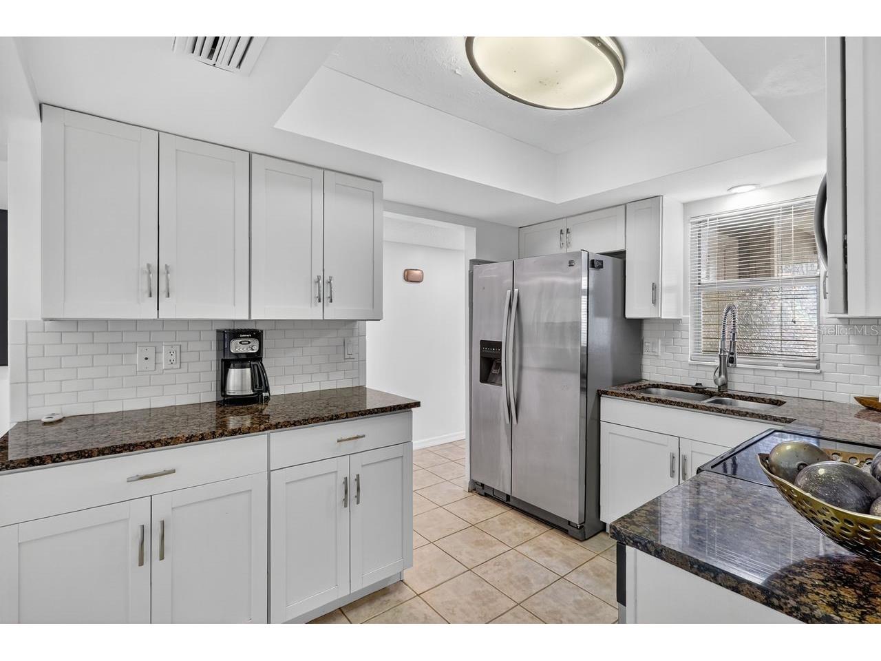 1884 Southpointe Drive Sarasota FL 34231 A4689980 image10