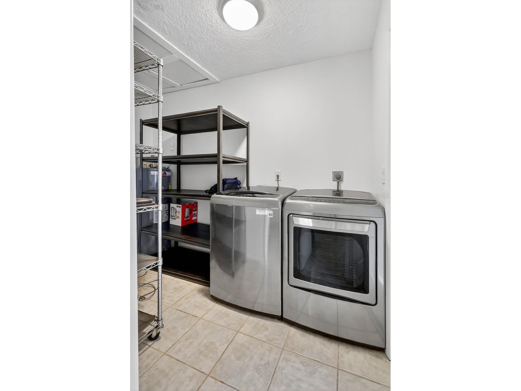 1884 Southpointe Drive Sarasota FL 34231 A4689980 image25