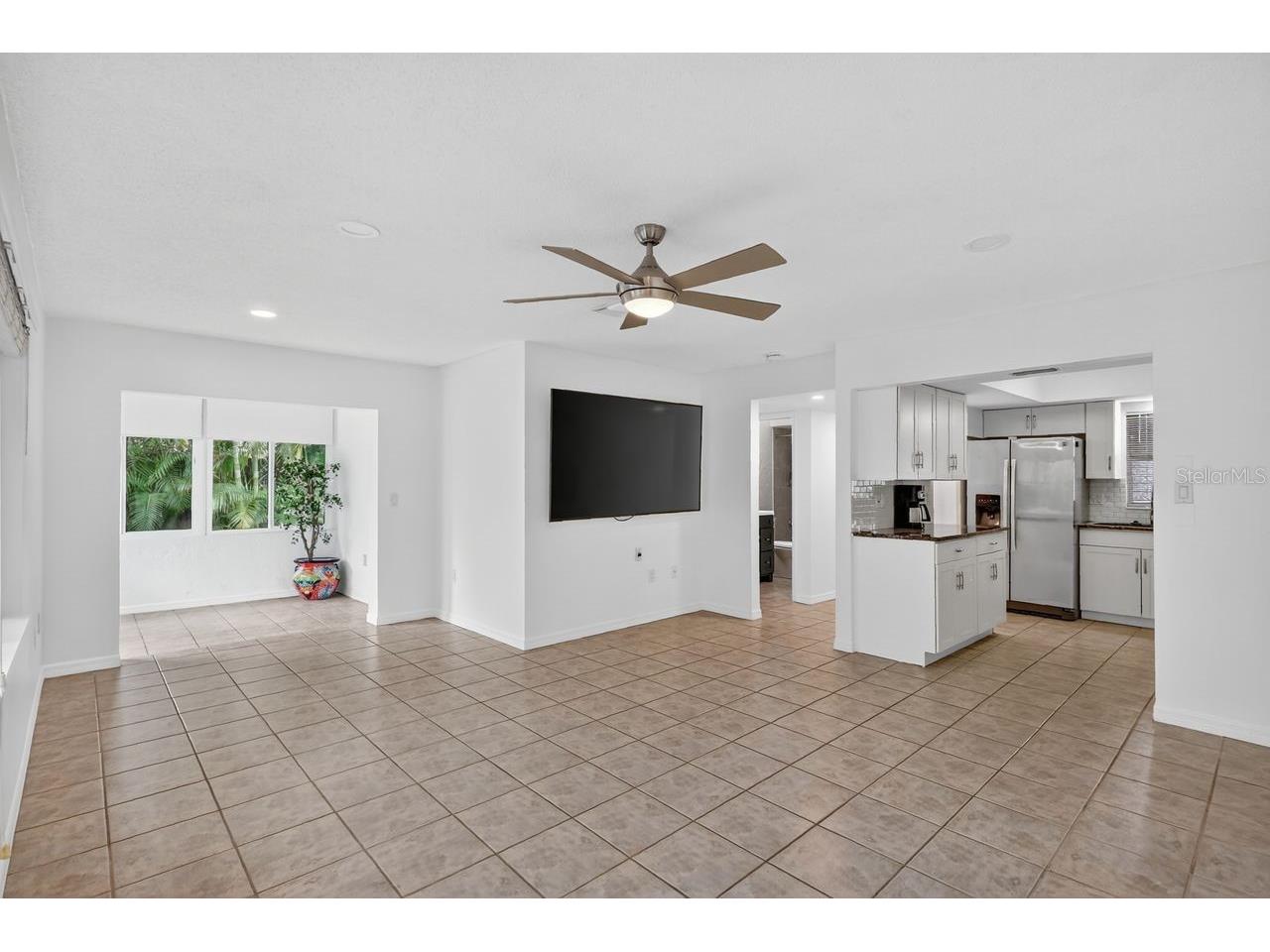 1884 Southpointe Drive Sarasota FL 34231 A4689980 image26