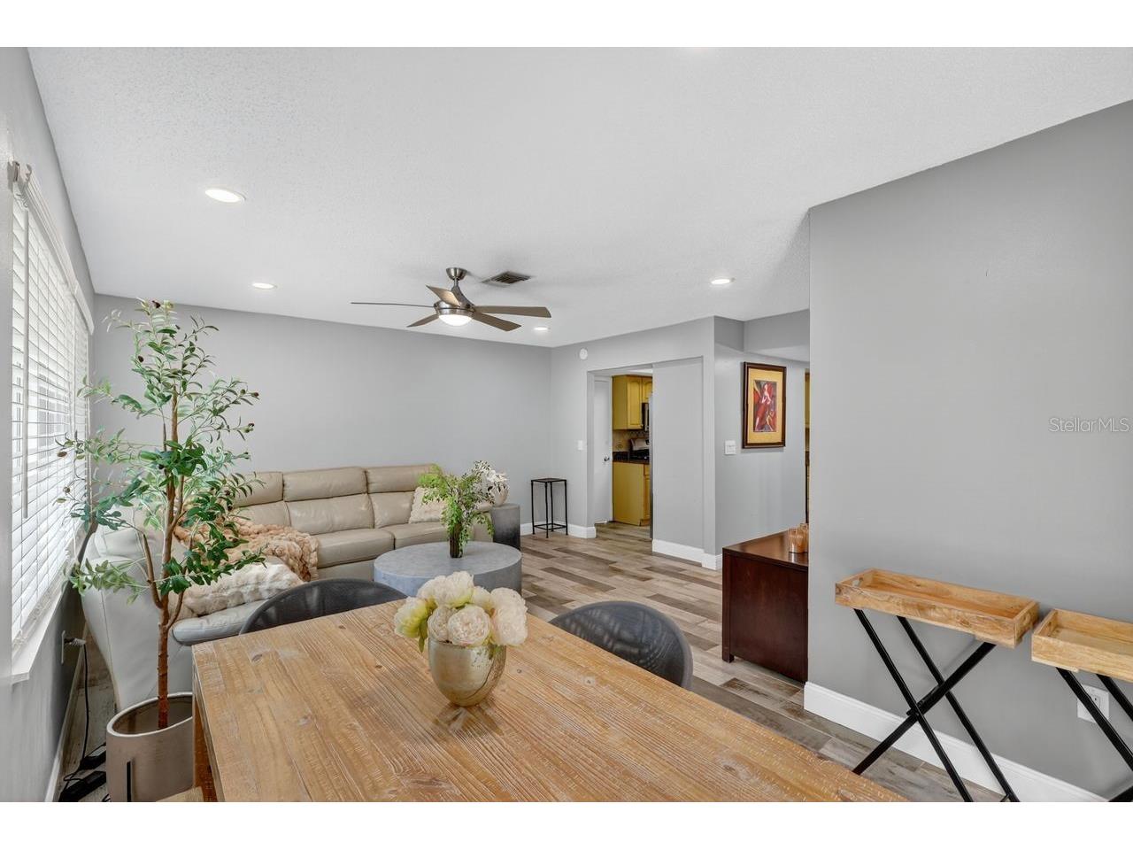 1884 Southpointe Drive Sarasota FL 34231 A4689980 image51