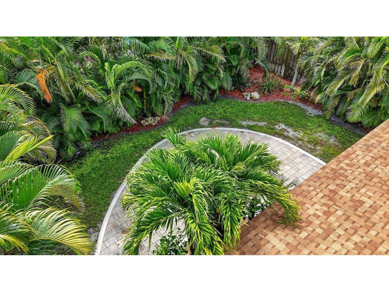 1884 Southpointe Drive Sarasota FL 34231 A4689980 image74