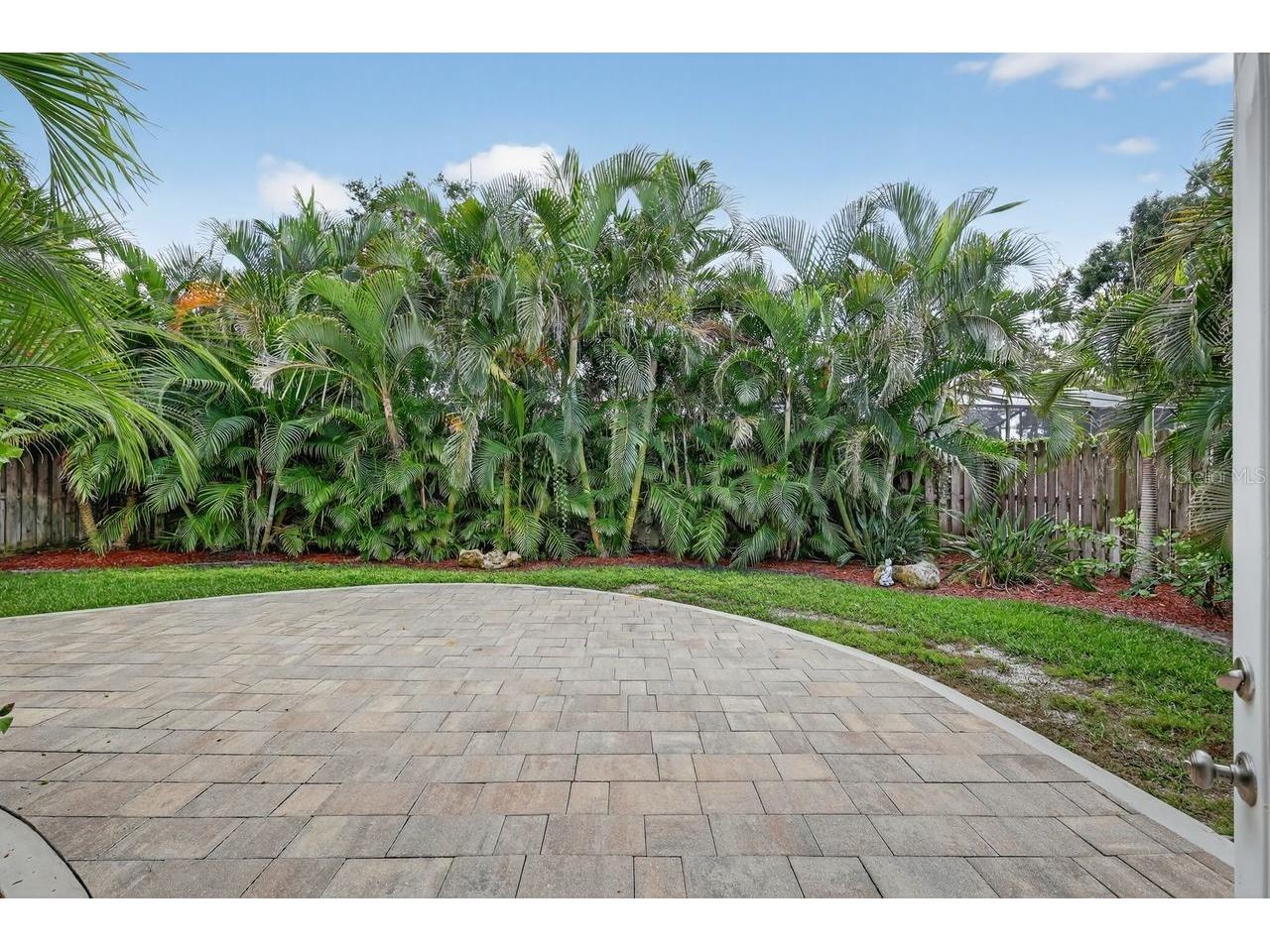 1884 Southpointe Drive Sarasota FL 34231 - SARASOTA BAY A4690446 image31