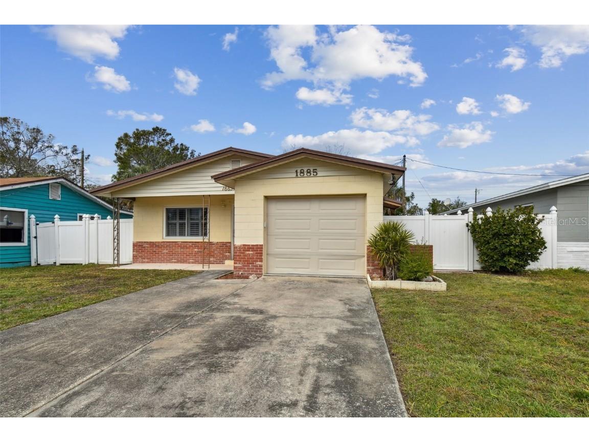 1885 Mississippi Avenue NE Saint Petersburg FL 33703 TB8335941 image1