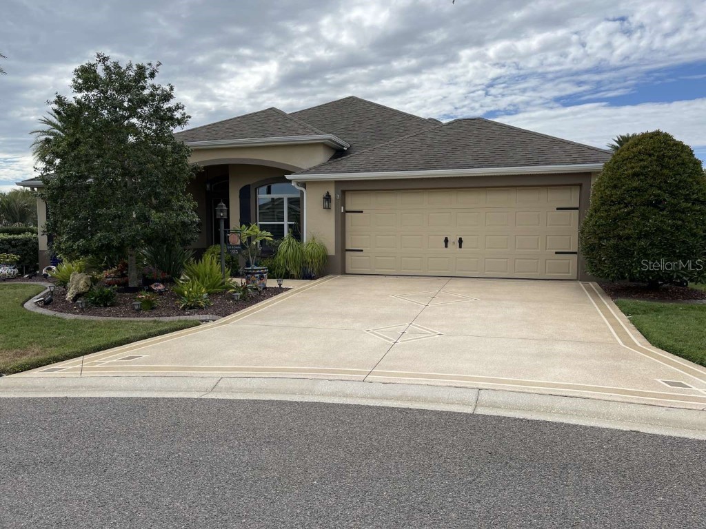 1885 Oakcrest Path The Villages FL 32162 U8235999 image1