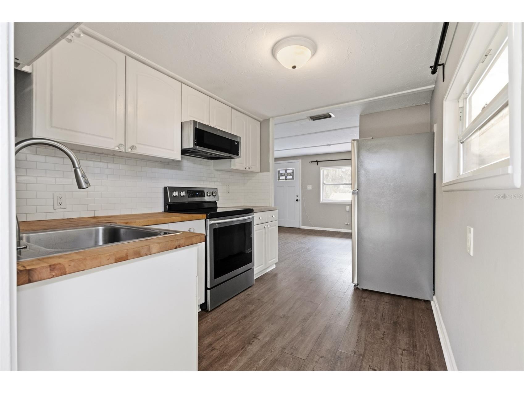 1885 Vamo Way Sarasota FL 34231 A4689397 image17