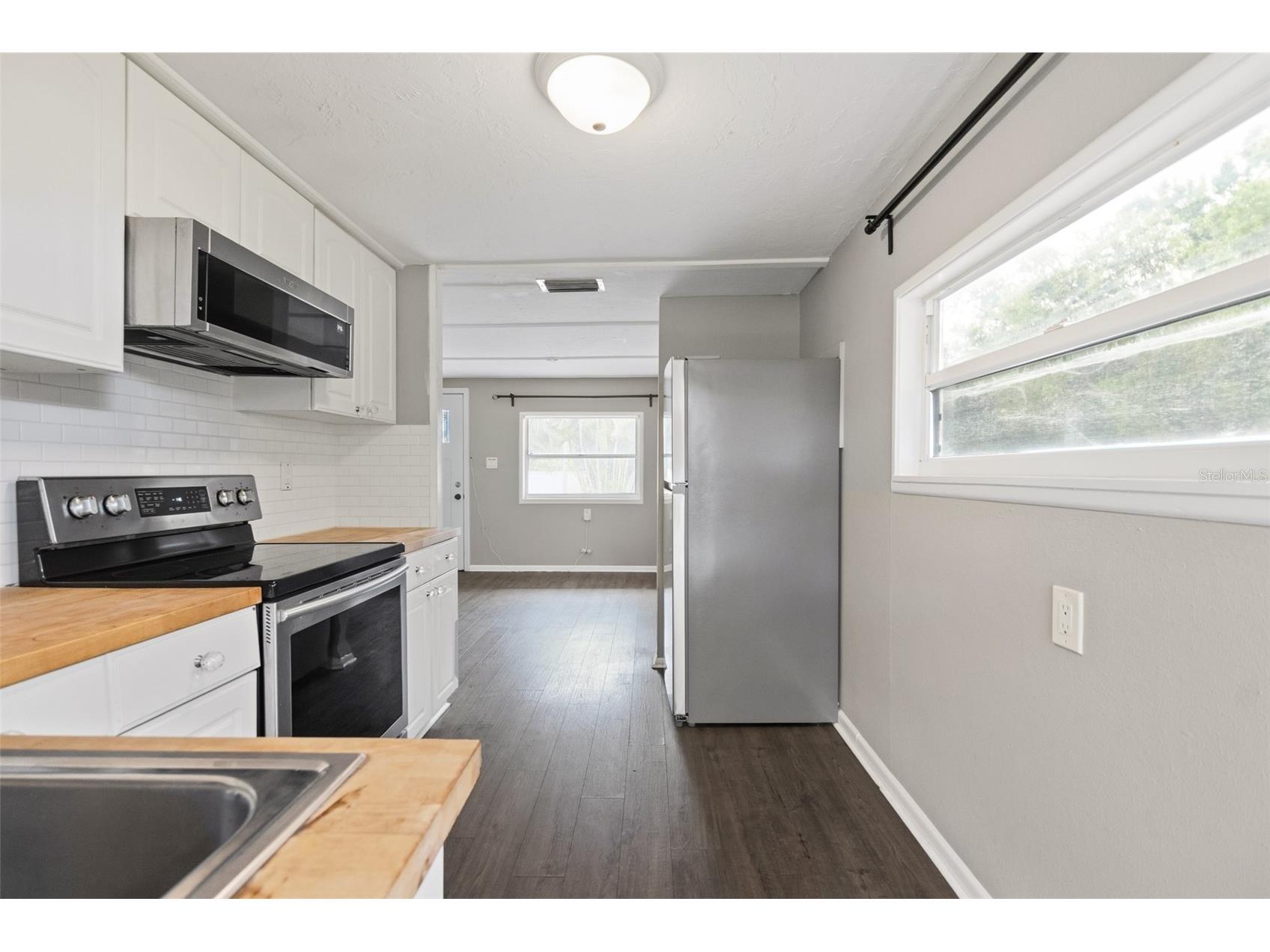 1885 Vamo Way Sarasota FL 34231 A4689397 image18