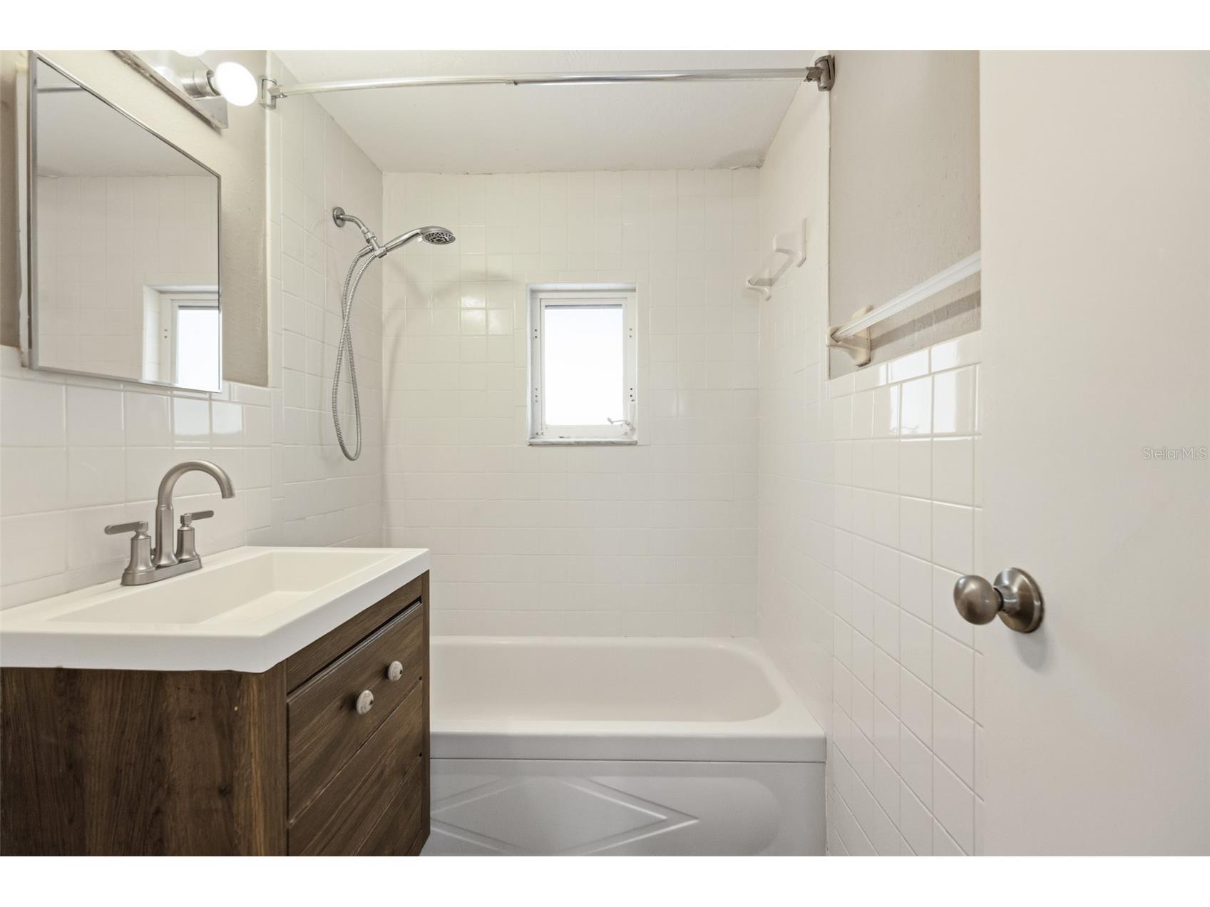 1885 Vamo Way Sarasota FL 34231 A4689397 image26