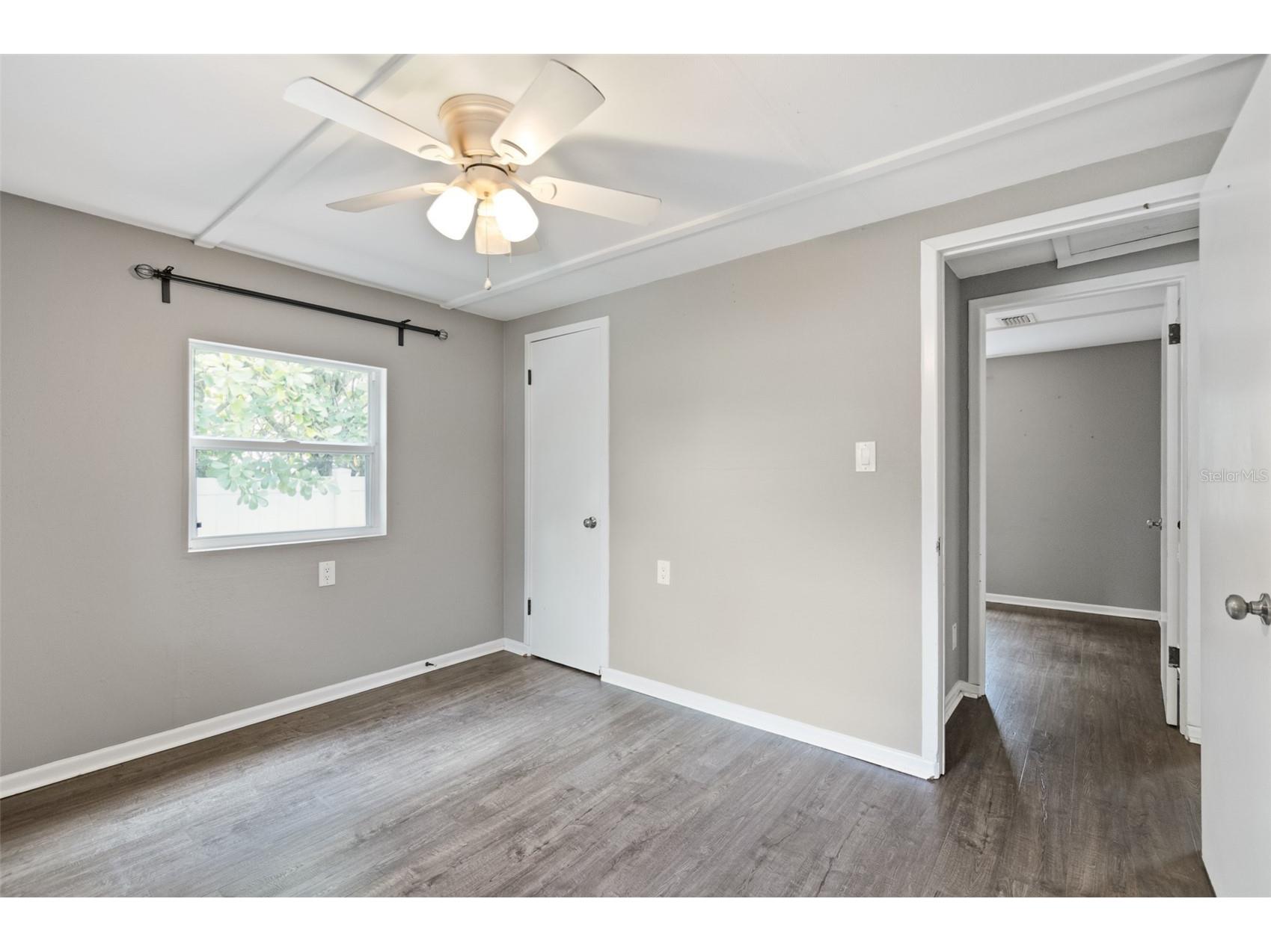 1885 Vamo Way Sarasota FL 34231 A4689397 image32