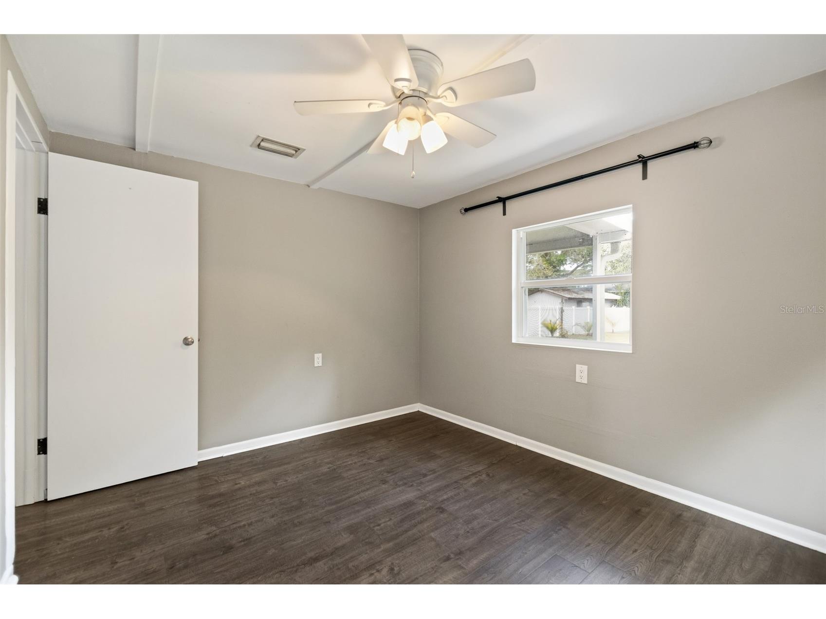 1885 Vamo Way Sarasota FL 34231 A4689397 image35