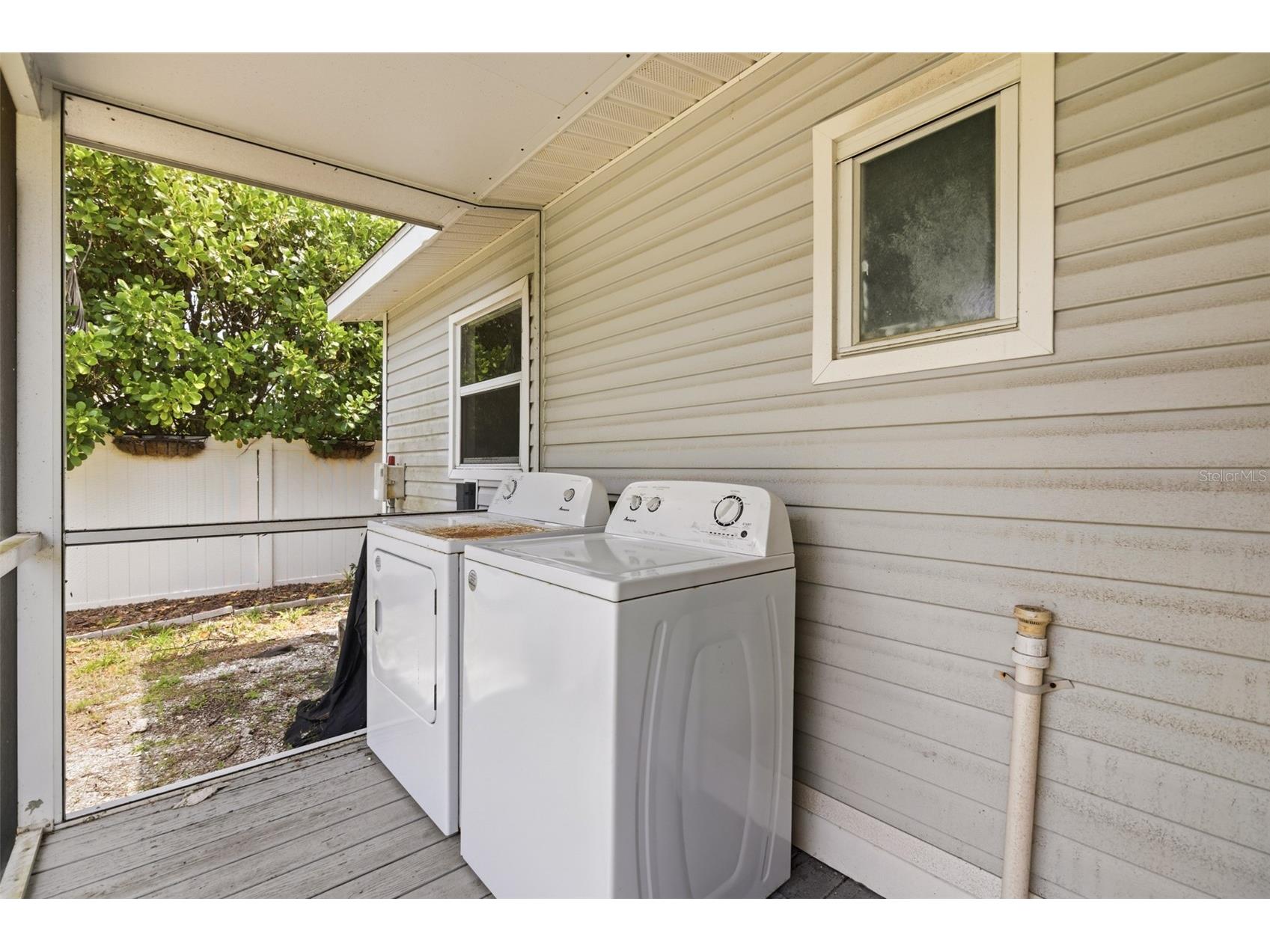 1885 Vamo Way Sarasota FL 34231 A4689397 image43