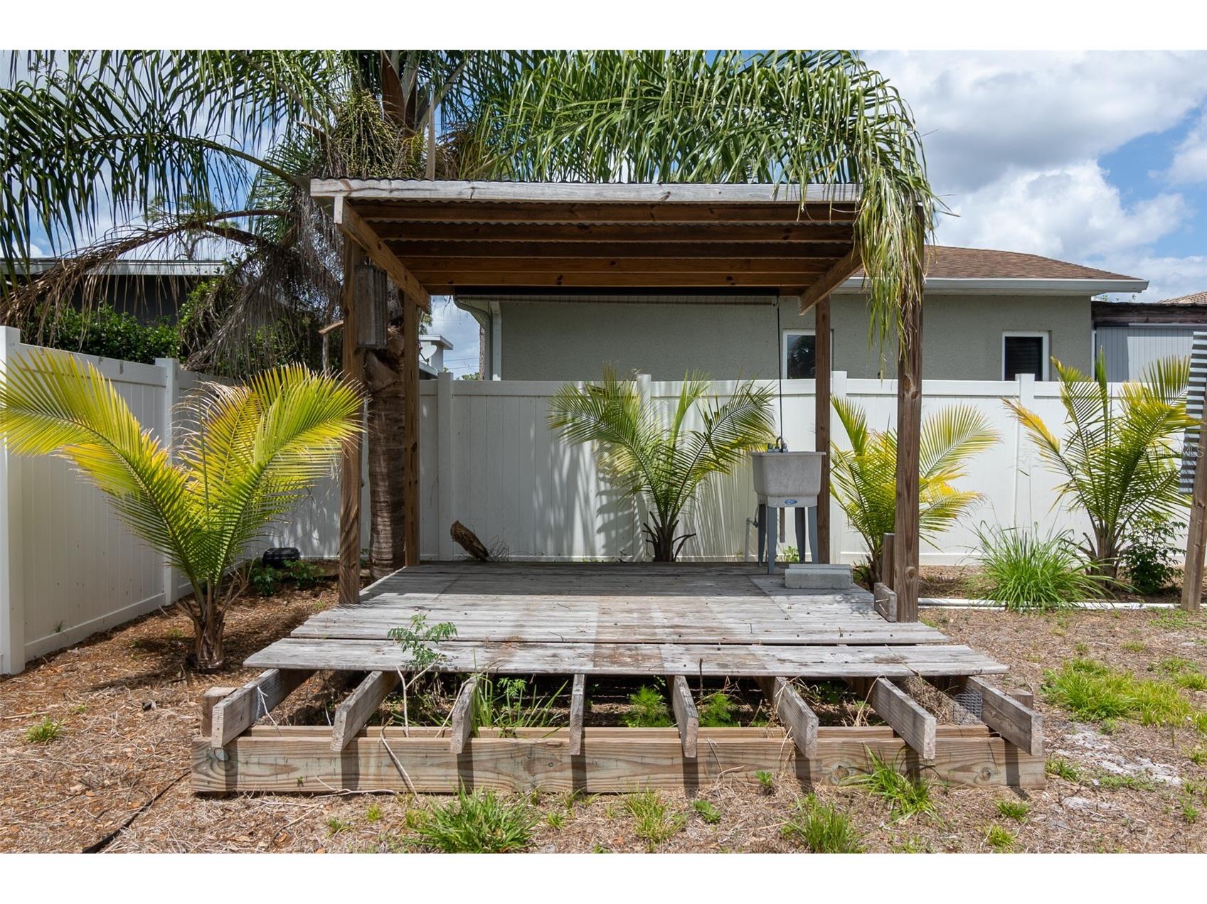 1885 Vamo Way Sarasota FL 34231 A4689397 image49