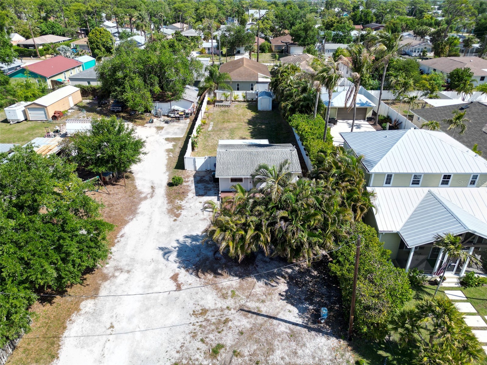 1885 Vamo Way Sarasota FL 34231 A4689397 image57