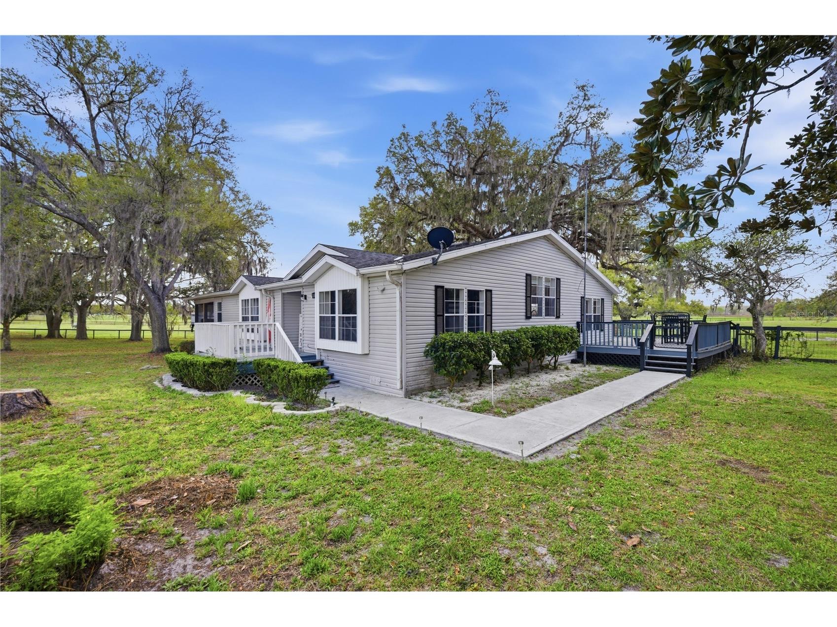 18850 SE 12th Lane Williston FL 32696 OM722612 image2