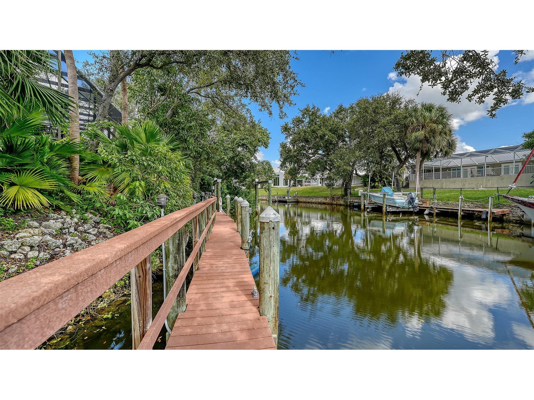 1887 Buccaneer Circle Sarasota FL 34231 A4668095 image3