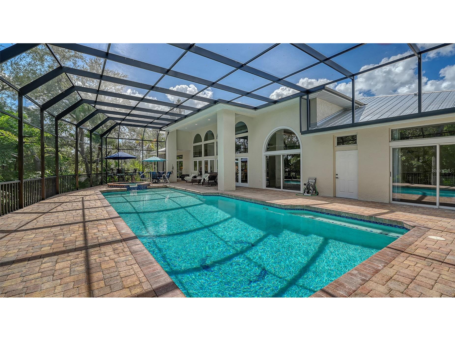 1887 Buccaneer Circle Sarasota FL 34231 A4668095 image50