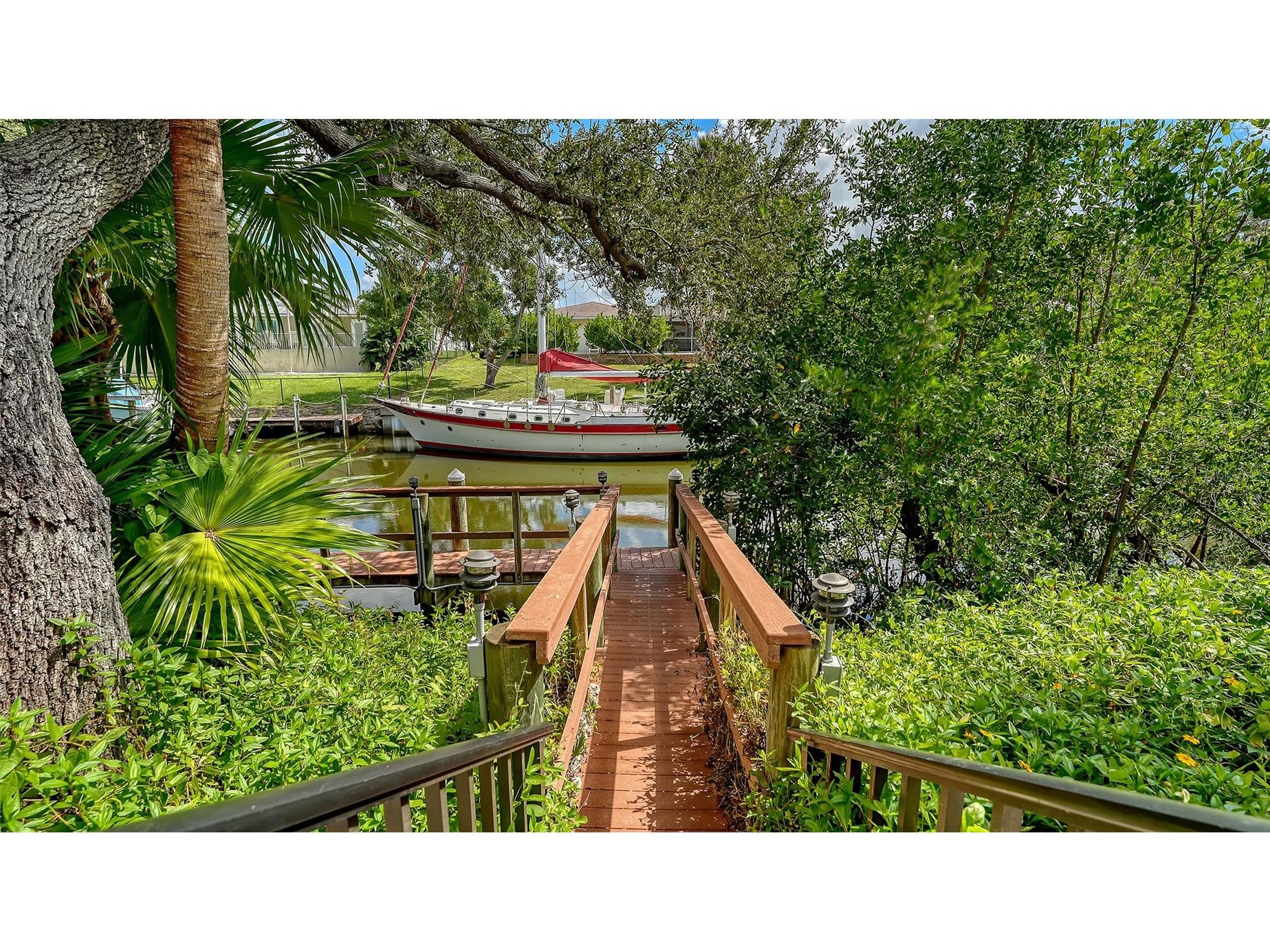 1887 Buccaneer Circle Sarasota FL 34231 A4668095 image54