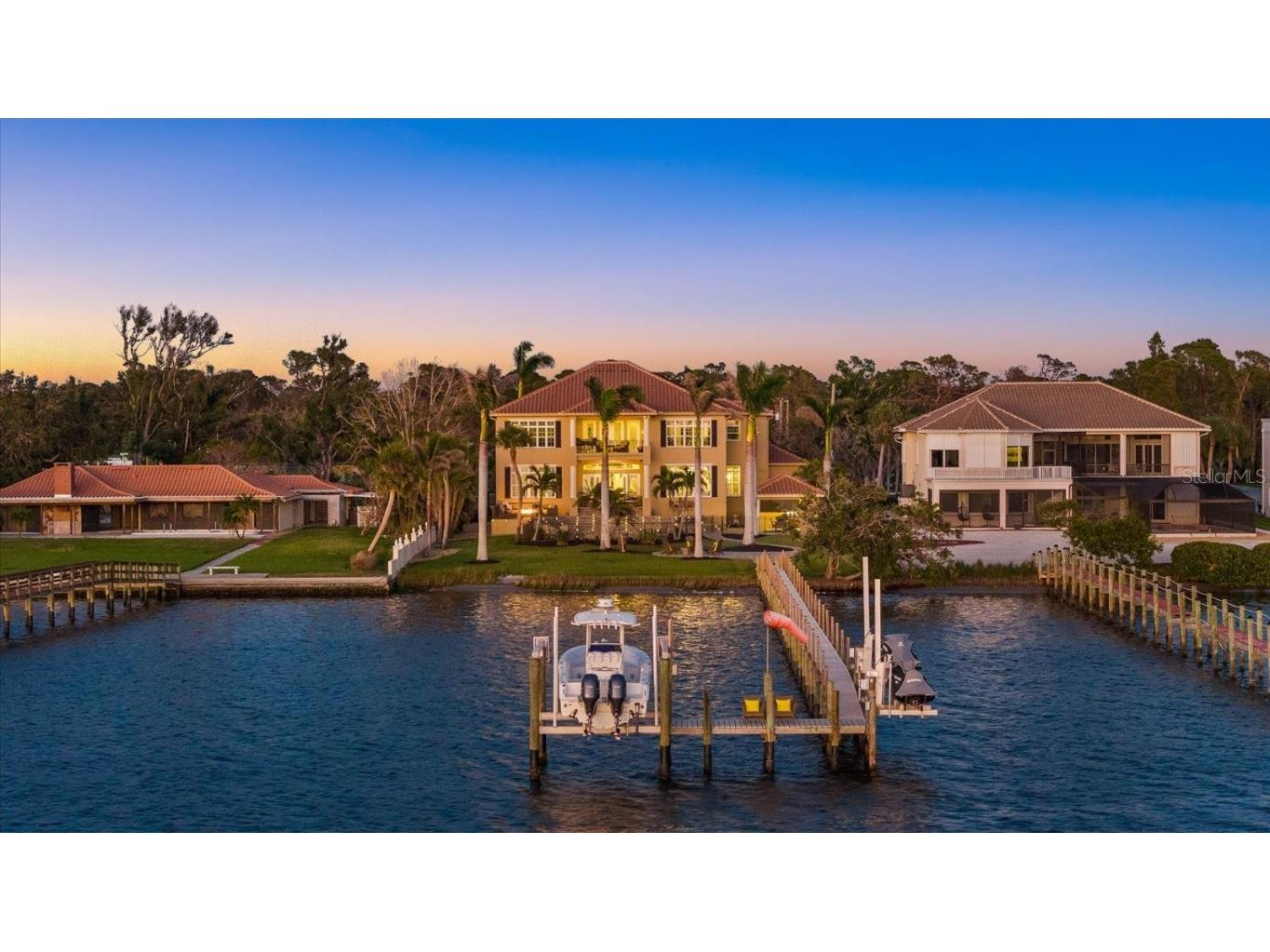 1888 Bayshore Drive Englewood FL 34223 - LEMON BAY & INTRACOASTAL WATER N6137603 image1