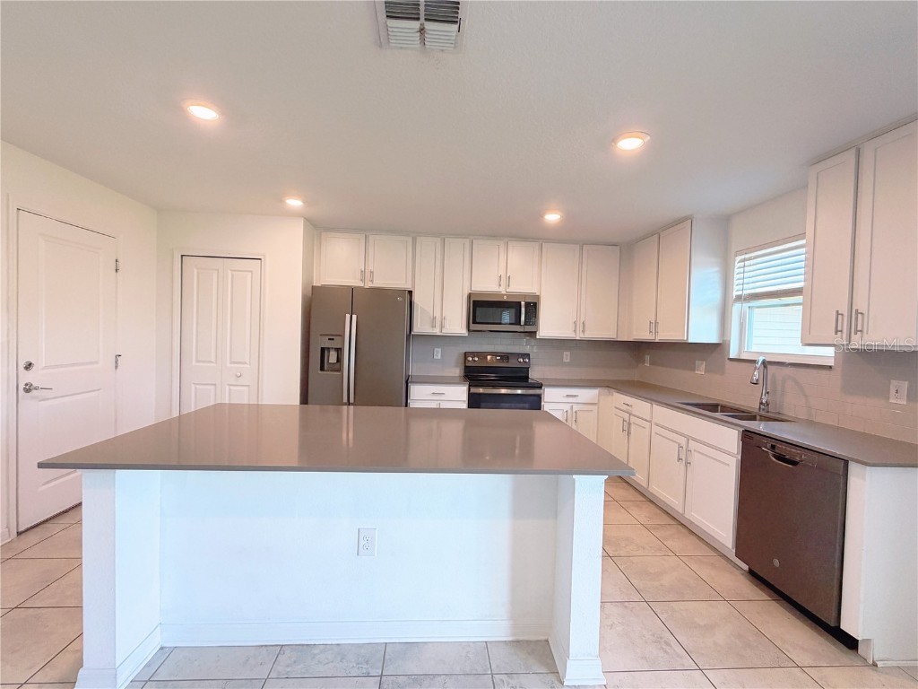 1888 Birnham Wood Bend Kissimmee FL 34746 O6350657 image9