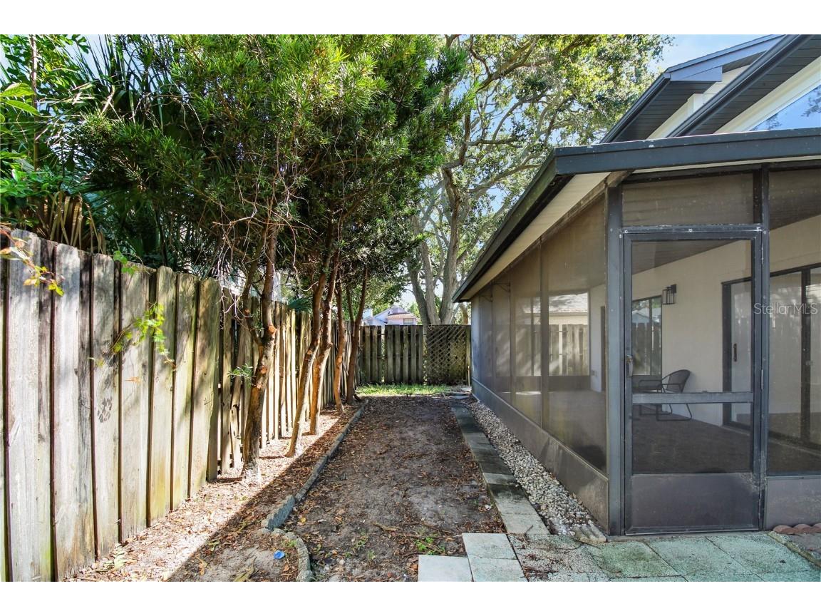 1888 Springbush Lane Clearwater FL 33763 TB8443601 image31