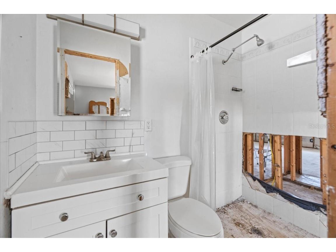 1889 Montana Avenue NE Saint Petersburg FL 33703 TB8430455 image10