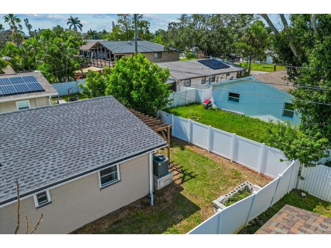 1889 Montana Avenue NE Saint Petersburg FL 33703 TB8430455 image14