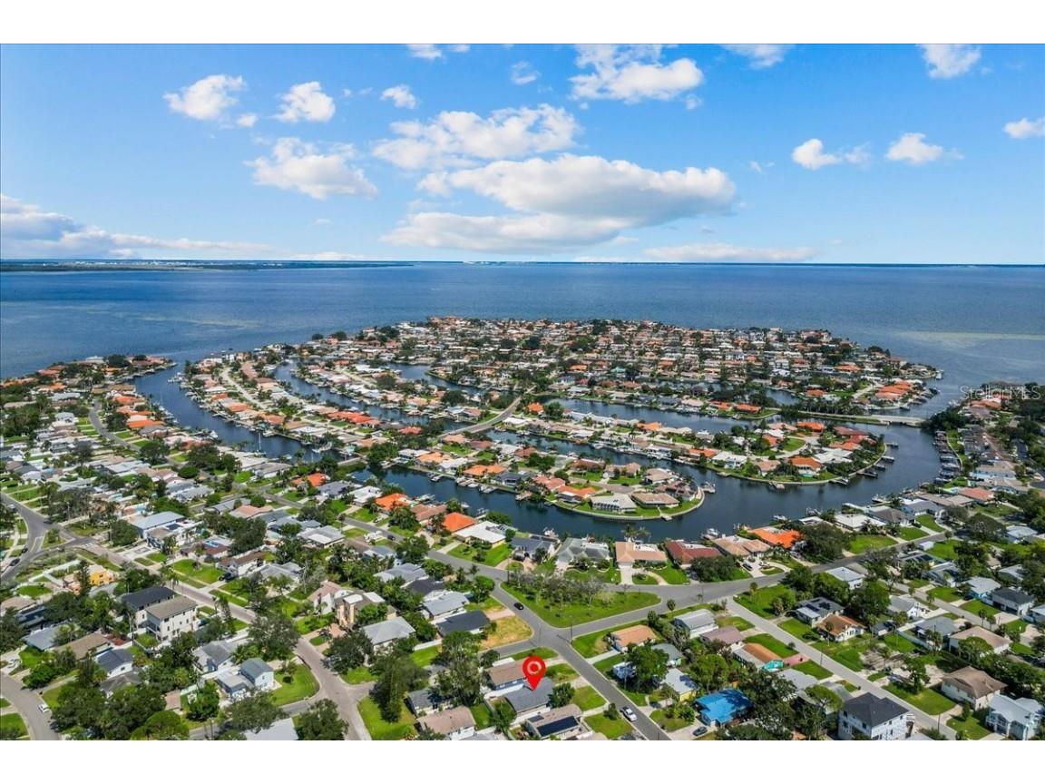 1889 Montana Avenue NE Saint Petersburg FL 33703 TB8430455 image18