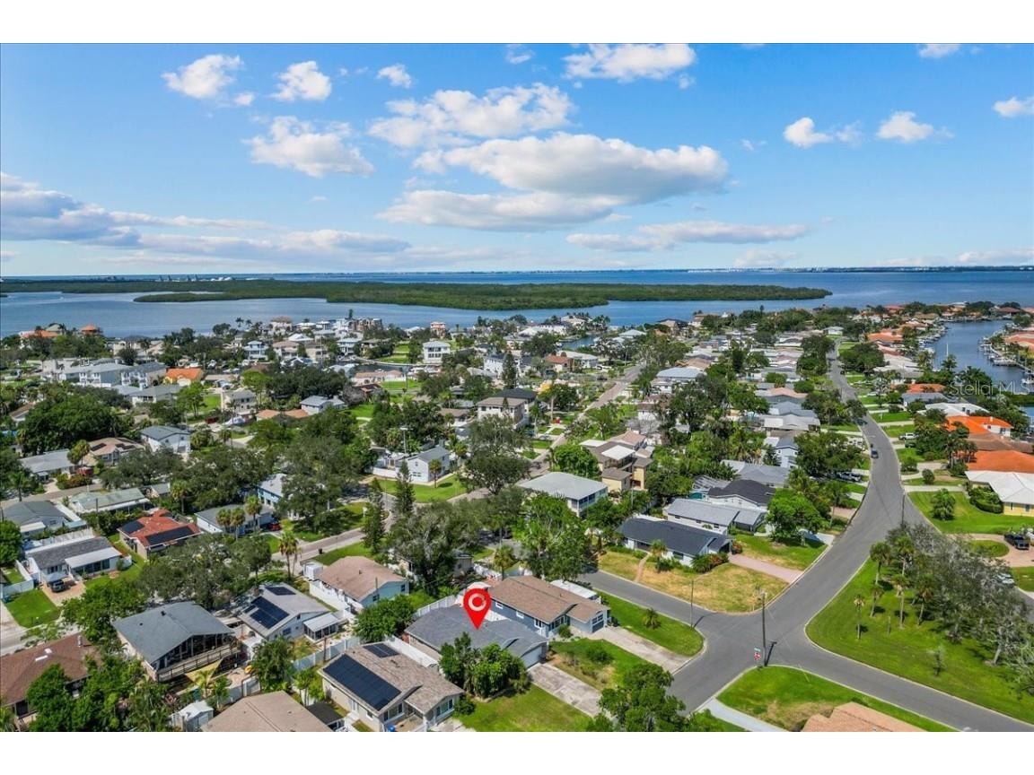 1889 Montana Avenue NE Saint Petersburg FL 33703 TB8430455 image19