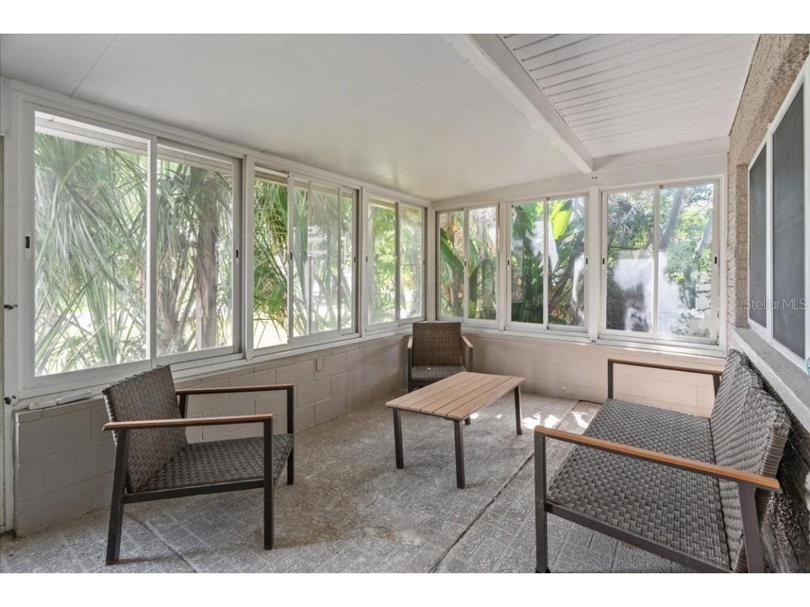 1889 Montana Avenue NE Saint Petersburg FL 33703 TB8430455 image4