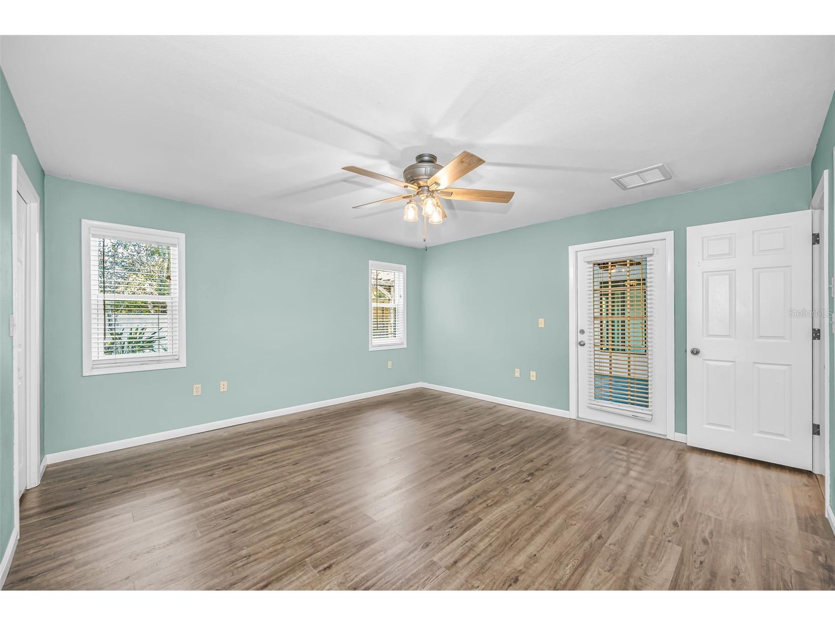 1889 Mourning Dove Drive Palm Harbor FL 34683 TB8476953 image30