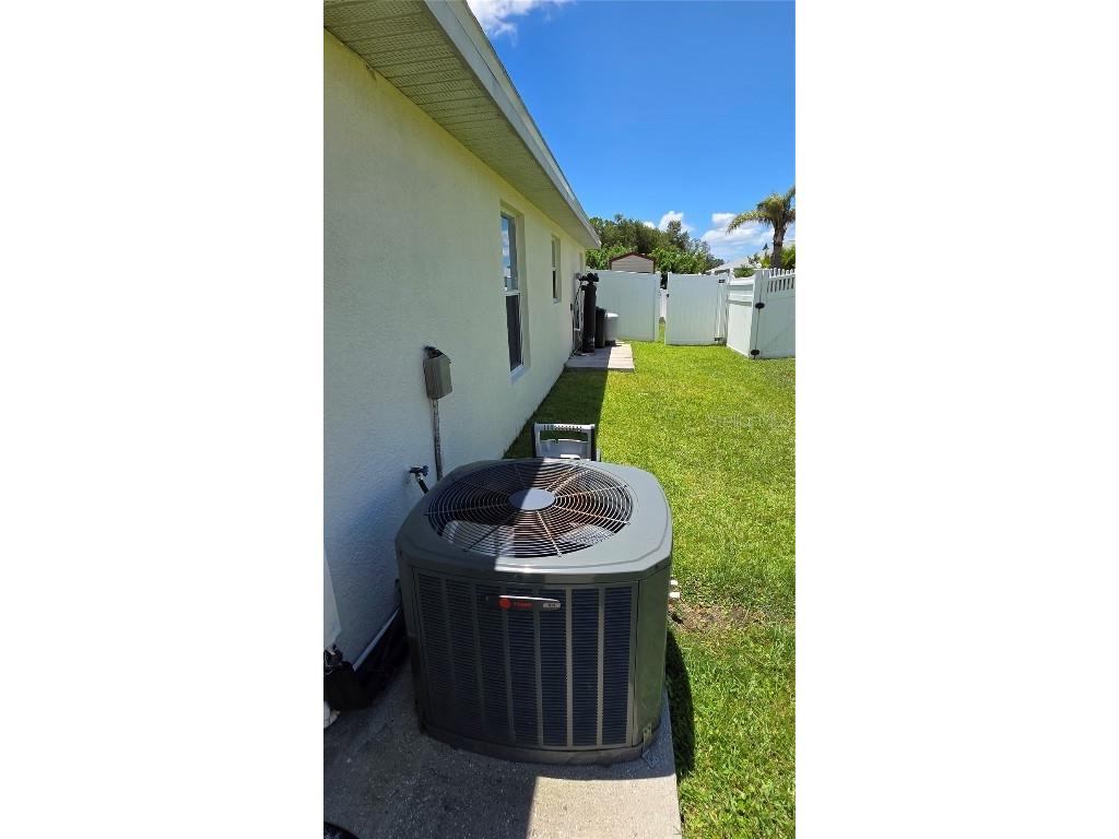 1889 Northland Avenue North Port FL 34288 TB8410147 image40