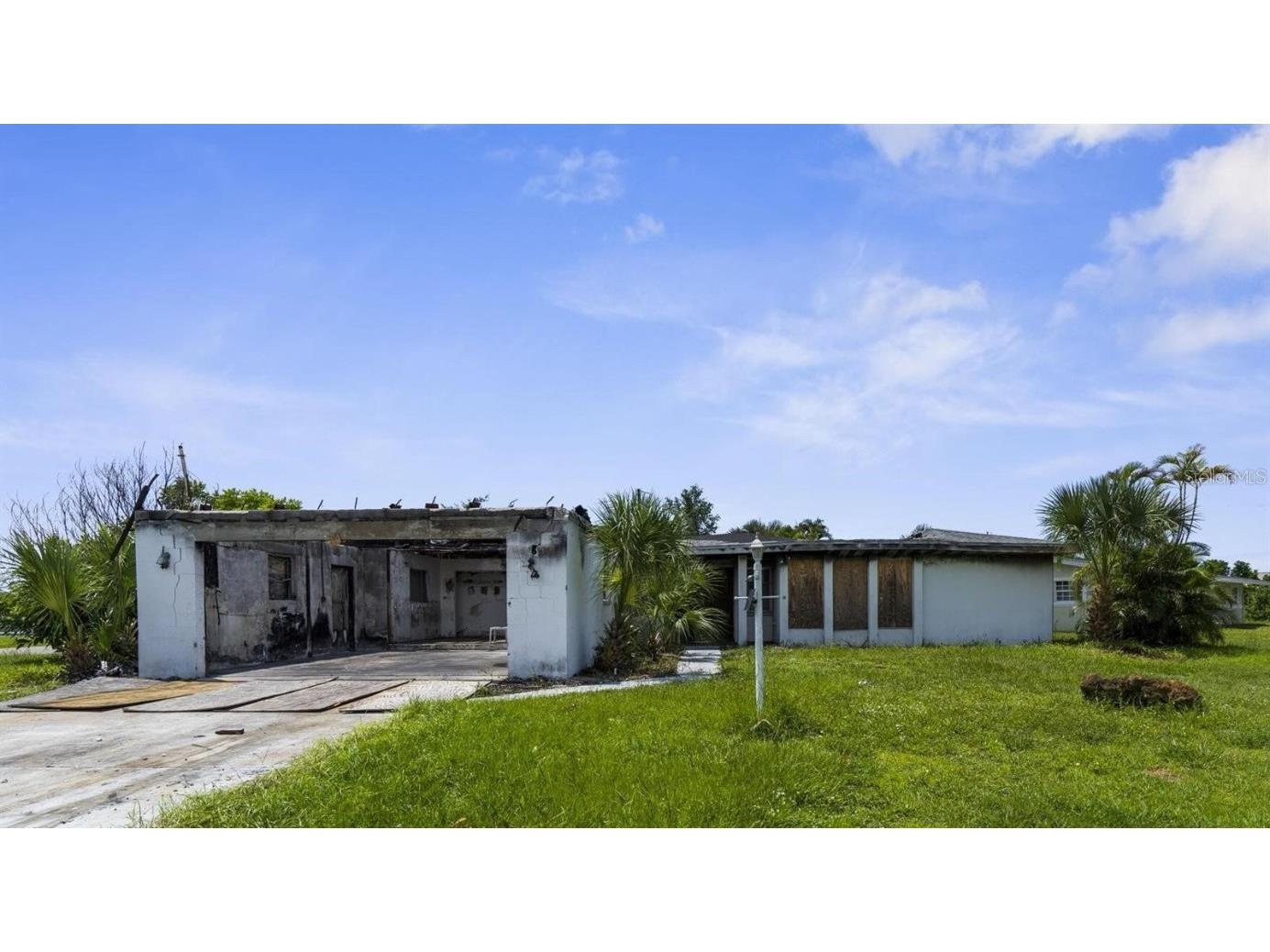 189 Cummins Avenue NE Port Charlotte FL 33952 A4669422 image1