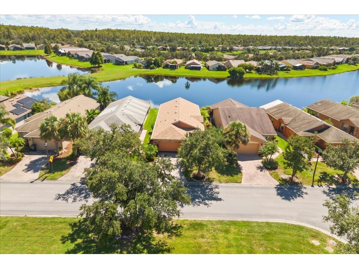 189 Grand Canal Drive Kissimmee FL 34759 O6347415 image2