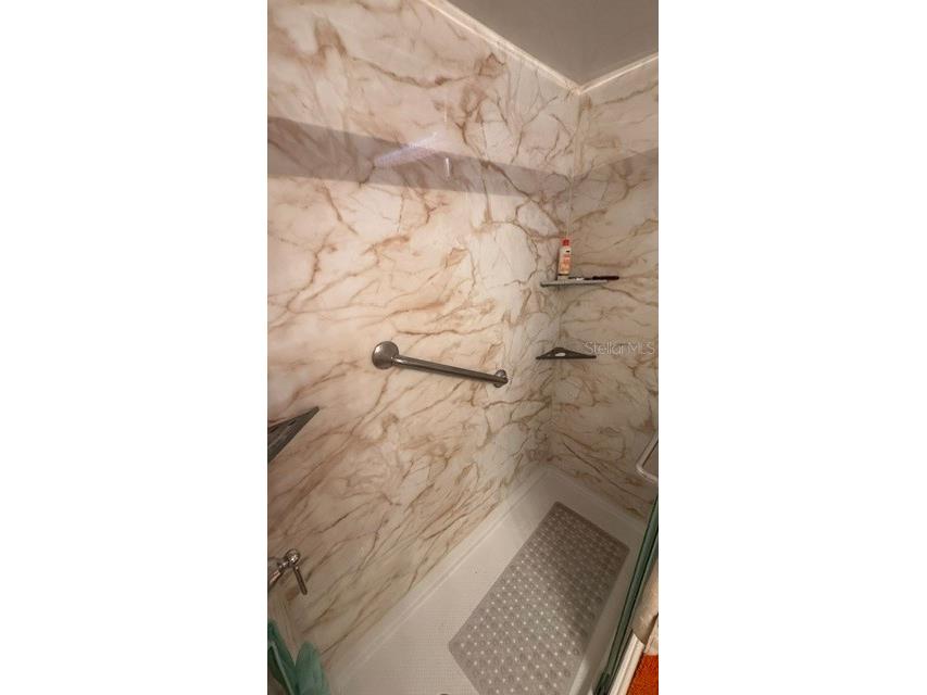 1890 63rd Avenue S Saint Petersburg FL 33712 TB8527277 image13