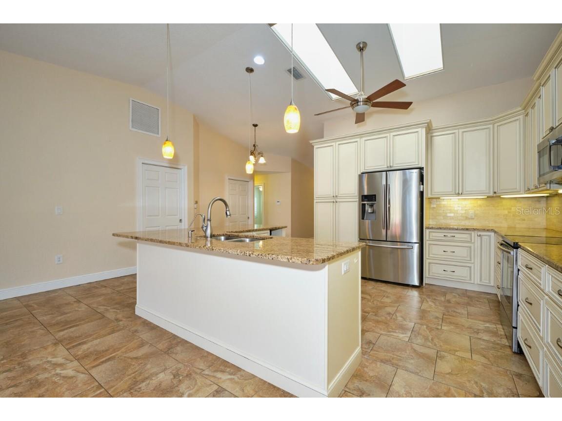 1890 Deborah Drive #14 Punta Gorda FL 33950 C7504433 image5