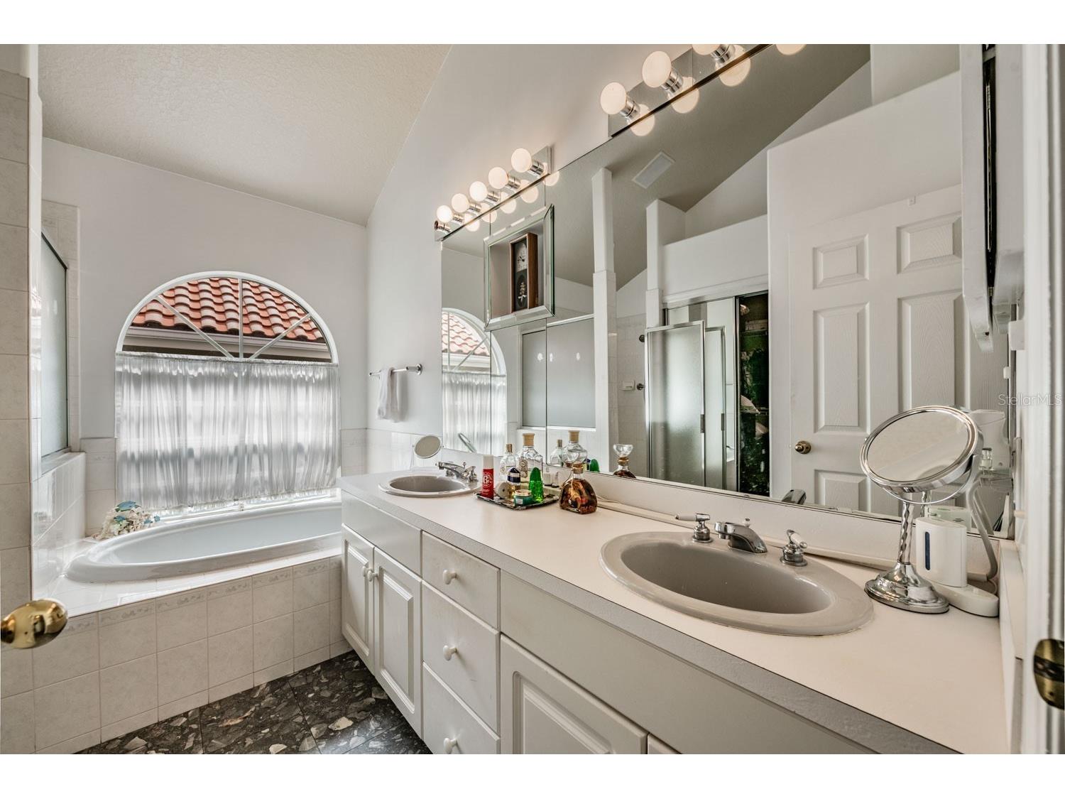 18911 Avenue Biarritz Lutz FL 33558 TB8504508 image33