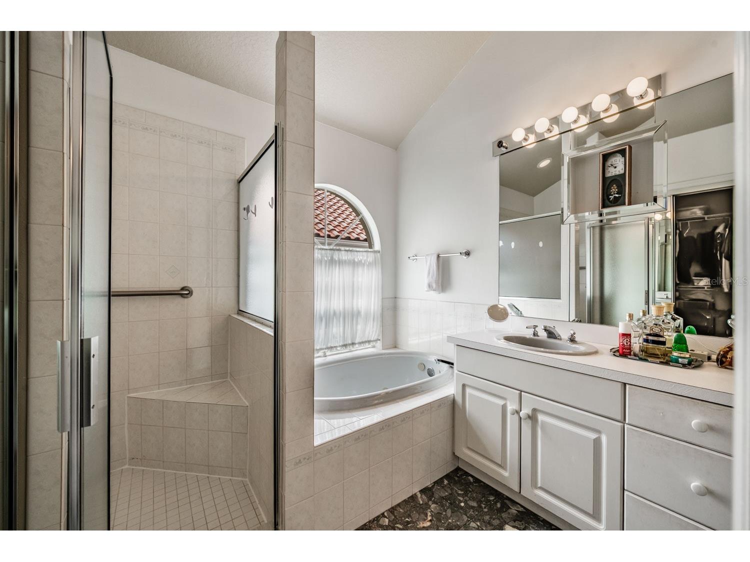 18911 Avenue Biarritz Lutz FL 33558 TB8504508 image35