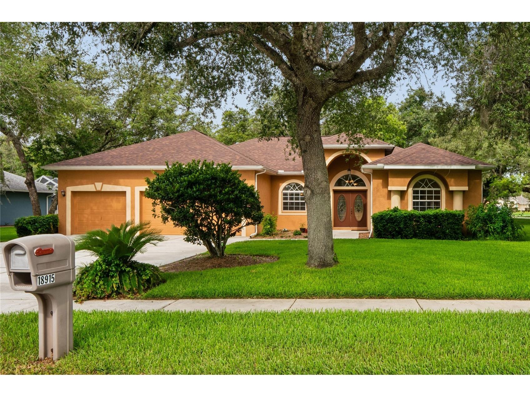 18915 Bascomb Lane Hudson FL 34667 W7886491 image1