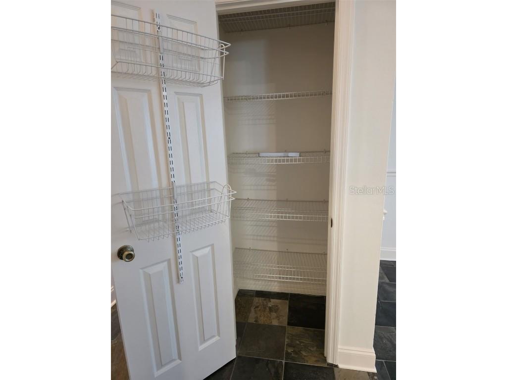 1892 White Avenue Orlando FL 32806 O6361463 image10