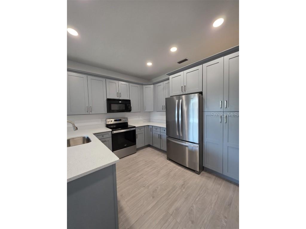 1892 White Avenue Orlando FL 32806 O6361463 image12