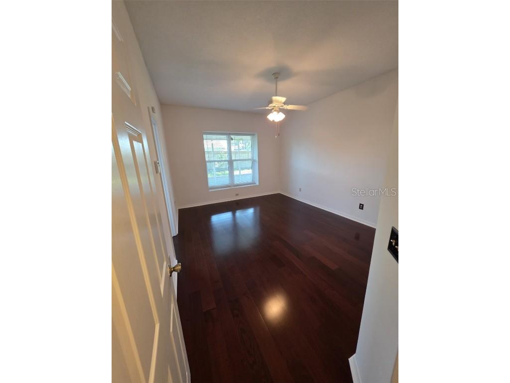 1892 White Avenue Orlando FL 32806 O6361463 image21