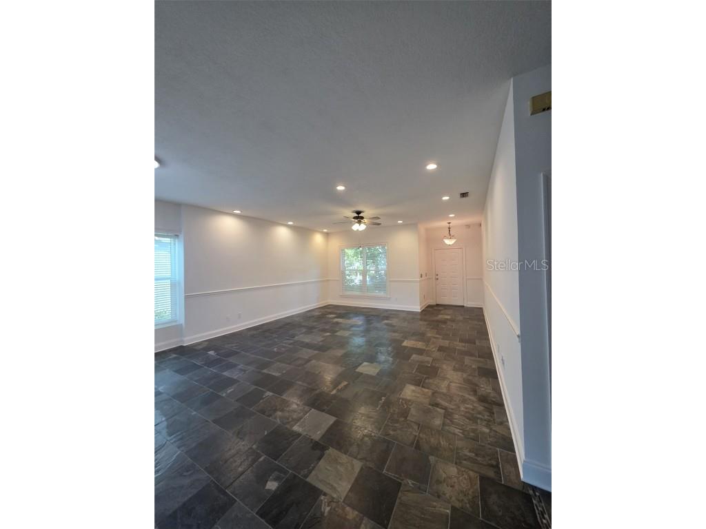 1892 White Avenue Orlando FL 32806 O6361463 image9