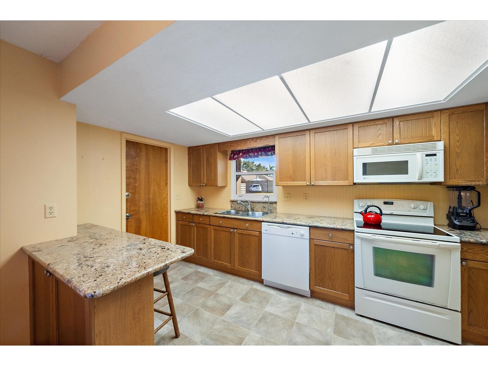 1893 Rita Street Sarasota FL 34231 A4678772 image22