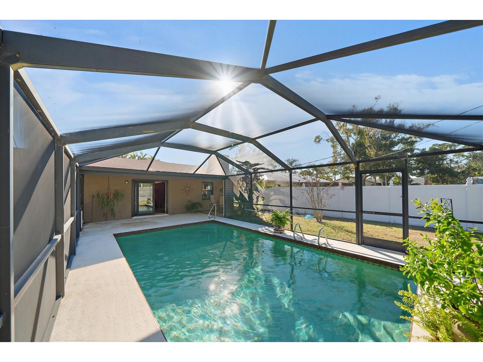 1893 Rita Street Sarasota FL 34231 A4678772 image33